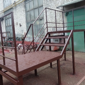 Виготовлення та проектування сходів з майданчиком_2